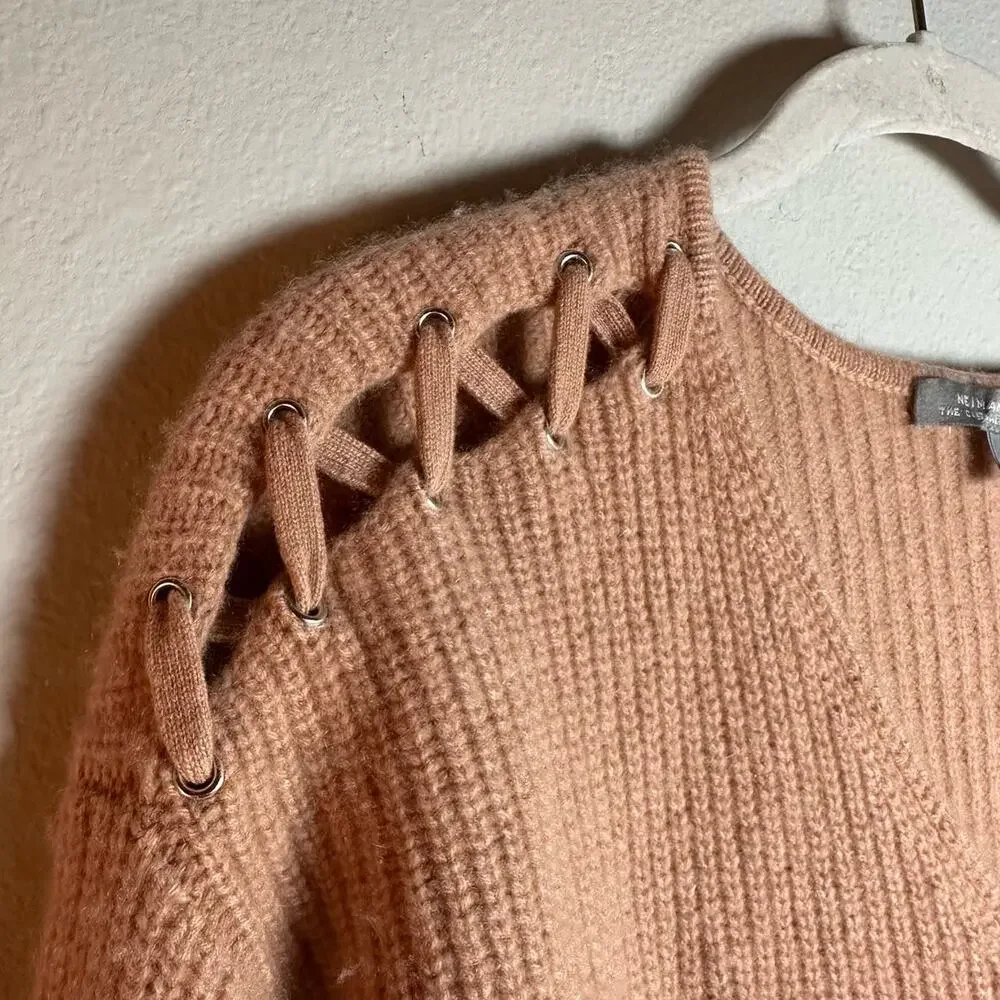 Neiman Marcus The Cashmere Collection Pink V-Neck Sweater Women's Small